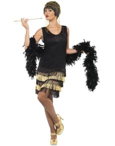 Costume da giovane alla moda degli anni 20 con frange