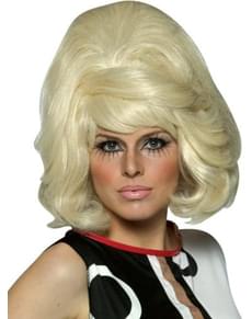 Perruque blonde à la mode